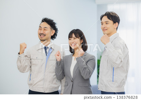 女商人和工人 138376828