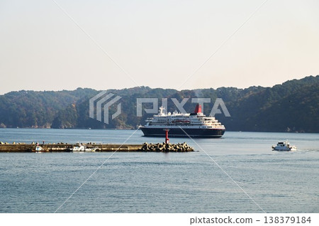 The cruise ship Nippon Maru departed from Fujiwara Pier in Miyako City. The cruise ship Nippon Maru departed from Fujiwara Pier in Miyako City. 138379184