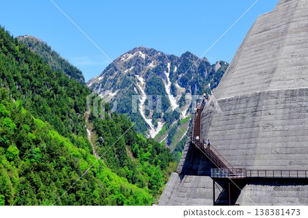 五月的黑部水壩；信州的自然風光；信州的景色；信州的風景 138381473