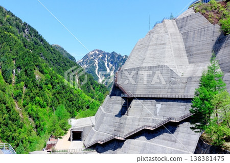 五月的黑部水壩；信州的自然風光；信州的景色；信州的風景 138381475