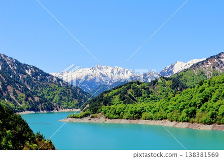 五月的黑部水壩；信州的自然風光；信州的景色；信州的風景 138381569