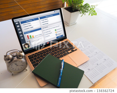 線上學習與糾錯螢幕 線上學習與糾錯螢幕 138382724