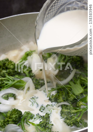 Steps to make broccoli potage Steps to make broccoli potage 138383946