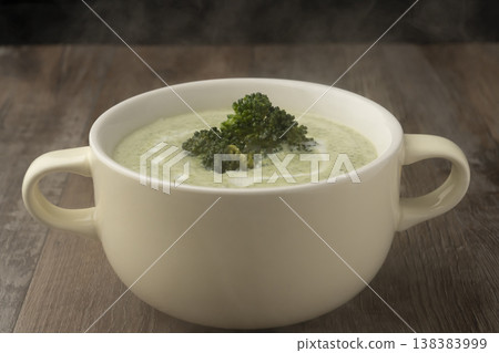 蒸花椰菜濃湯 138383999