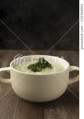 蒸花椰菜濃湯 138384002