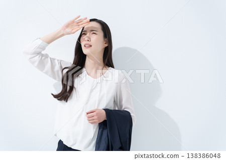 Hot businesswoman Hot businesswoman 138386048