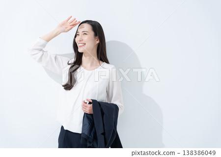 A businesswoman in the sun A businesswoman in the sun 138386049