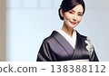 身著沉穩黑色和服的日本女性。 138388112