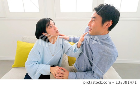 婚姻糾紛、麻煩、形象 138391471