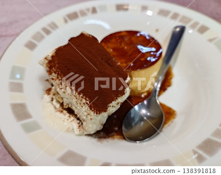 Assorted pudding and tiramisu classico Assorted pudding and tiramisu classico 138391818