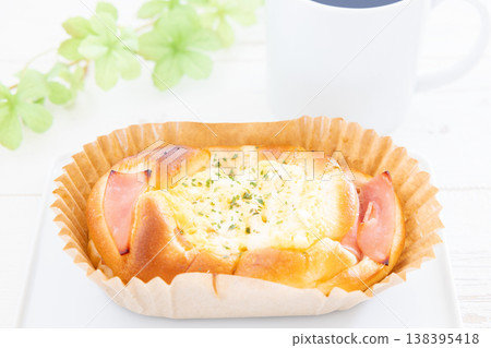 Delicious ham and egg roll and coffee 138395418