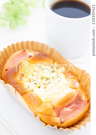 Delicious ham and egg roll and coffee 138395421