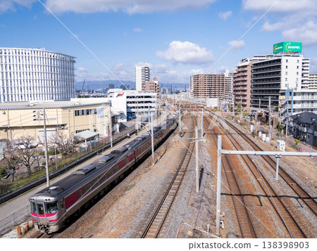 【JR神戶線】開往神戶和姬路的特急「濱風號」列車 138398903