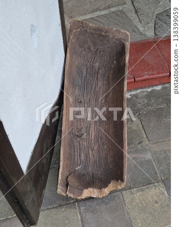 antique wooden trough. vintage products. 138399059