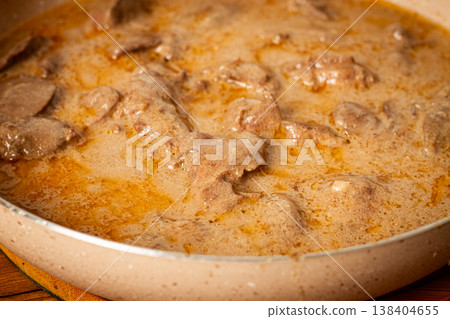 beef stroganoff, pan cooking, close-up, homemade, 138404655
