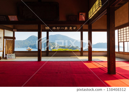 Winter in the Seto Inland Sea: Tomonoura, Fukuyama City, Hiroshima Prefecture - Fukuzenji Taichoro (Taichoro) 138408312