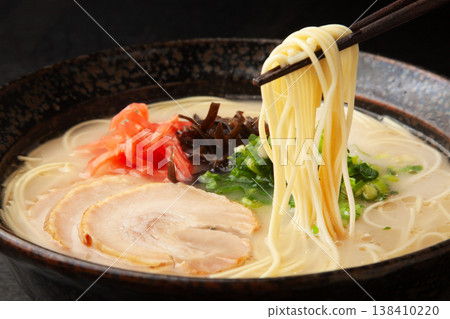 Tonkotsu Ramen Tonkotsu Ramen 138410220