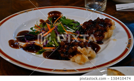 Chinese restaurant food 138410474