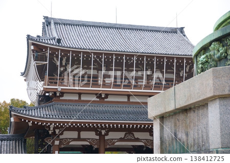 名古屋東別院：從正殿眺望寺門。 138412725