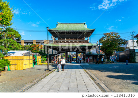 [神奈川縣]清爽藍天下的川崎大師 138413310