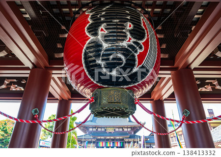 [神奈川縣] 具有深厚氛圍和歷史的川崎大師的大燈籠 138413332