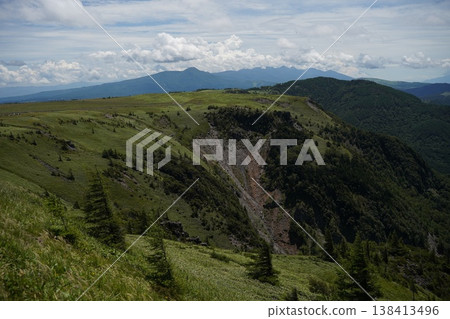 美麗的山景 美麗的山景 138413496