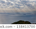 船漂浮在海面上 138413700