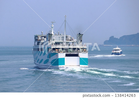 Ise Bay Ferry and Toba City Municipal Ferry departing from Toba Port (Toba City, Mie Prefecture) Ise Bay Ferry and Toba City Municipal Ferry departing from Toba Port (Toba City, Mie Prefecture) 138414263