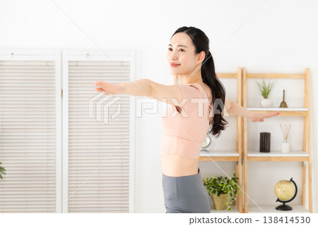 Women stretching 138414530