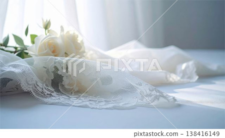 精緻的象牙色蕾絲背景。復古優雅的質感，搭配白色玫瑰和柔和的光線，是婚禮的完美選擇。 138416149