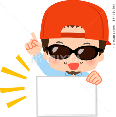一位男性導演拿著翻頁圖表。 138419168