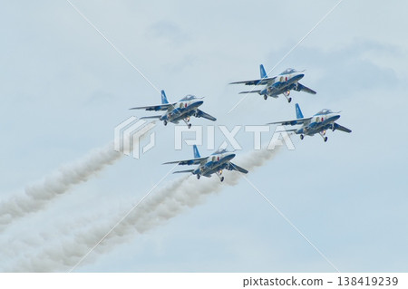 Blue impulse diamond dirty low pass Blue impulse diamond dirty low pass 138419239