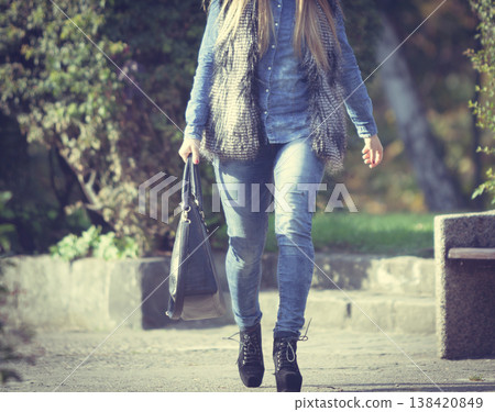 Part body of fashionable woman 138420849