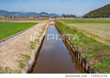 Rural scenery in Azuchi, Omihachiman City, Shiga Prefecture 138423158