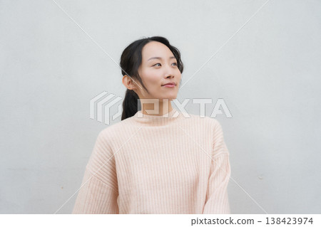 這是我女兒回家探親時拍的肖像照。 138423974