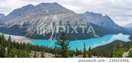 The turquoise blue of Peyto Lake 138428466