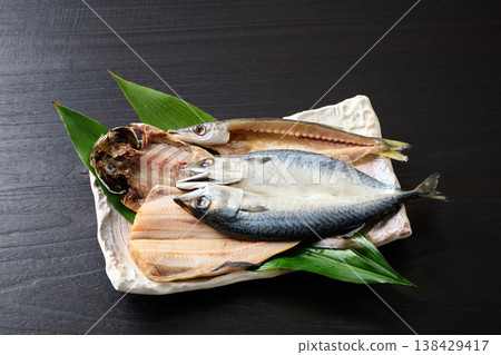4種乾魚 4種乾魚 138429417