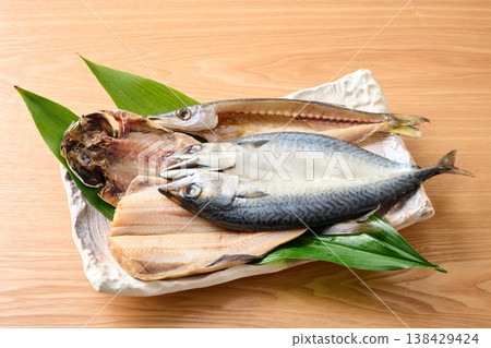 4種乾魚 4種乾魚 138429424