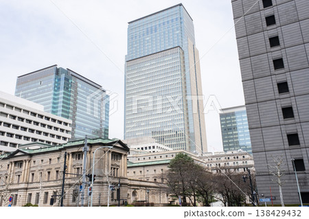 日本銀行和摩天大樓 138429432
