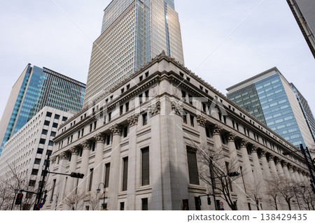 日本銀行和摩天大樓 138429435