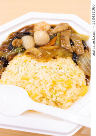 Delicious stir-fried rice with thick sauce 138431366