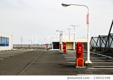 屋頂停車場 138432396