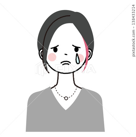一位留著齊耳短髮並挑染了髮絲的女子;一位表情悲傷的女子,哭泣著,淚流滿面。 一位留著齊耳短髮並挑染了髮絲的女子;一位表情悲傷的女子,哭泣著,淚流滿面。 138433214
