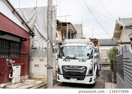 公寓拆除工程及卡車在狹窄巷道內的移除(第二部) 公寓拆除工程及卡車在狹窄巷道內的移除(第二部) 138433906
