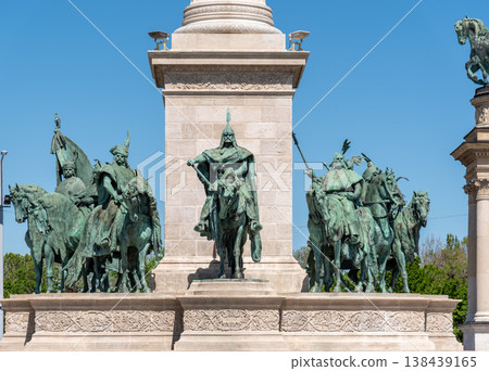 Millennium Monument with statues featuring Hungarian national leaders on the Heroes Square in Budapest, Hungary Millennium Monument with statues featuring Hungarian national leaders on the Heroes Square in Budapest, Hungary 138439165