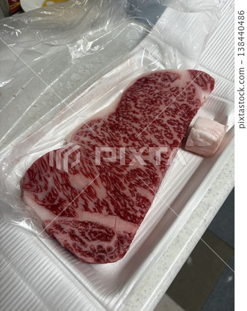 Frosting sirloin steak Frosting sirloin steak 138440486