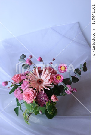 Pink flower arrangement Pink flower arrangement 138441101