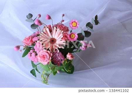 粉紅色花束 138441102