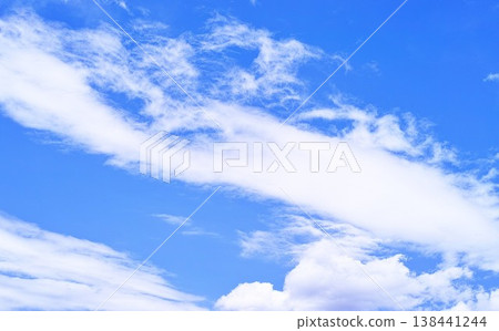 藍色的天空和雲圖像 藍色的天空和雲圖像 138441244