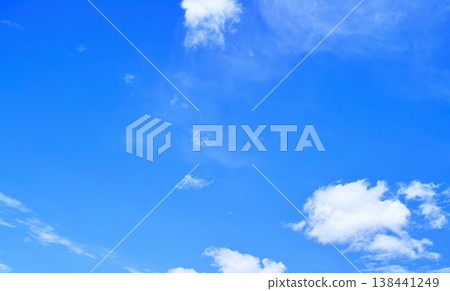 藍色的天空和雲圖像 藍色的天空和雲圖像 138441249